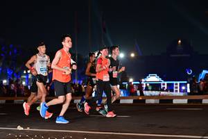 BIB: 407
                            <button type="button" onclick="openModal(15075694)" class="btn btn-primary btn-sm float-right btn-popup" data-toggle="modal" data-target=".modal-high-quality">
                        <i class="fas fa-shopping-cart"></i> Add to Cart
                    </button>
                                            <button type="button" onclick="isThisMe(15075694, true)" class="btn btn-success btn-sm float-right btn-popup btn-isme hidden" data-toggle="tooltip" data-placement="bottom" title="นี่คือรูปของคุณใช่ไหม คลิกที่นี่เพื่อเอาเข้าอัลบั้ม">
                        <i class="fas fa-plus"></i> Add to album
                    </button>
                    <button type="button" onclick="isThisMe(15075694, false)" class="btn btn-warning btn-sm float-right btn-popup btn-isnotme hidden">
                        <i class="fas fa-ban"></i> Remove from album
                    </button>